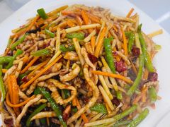 -一口猪海鲜浑锅·东北家常菜