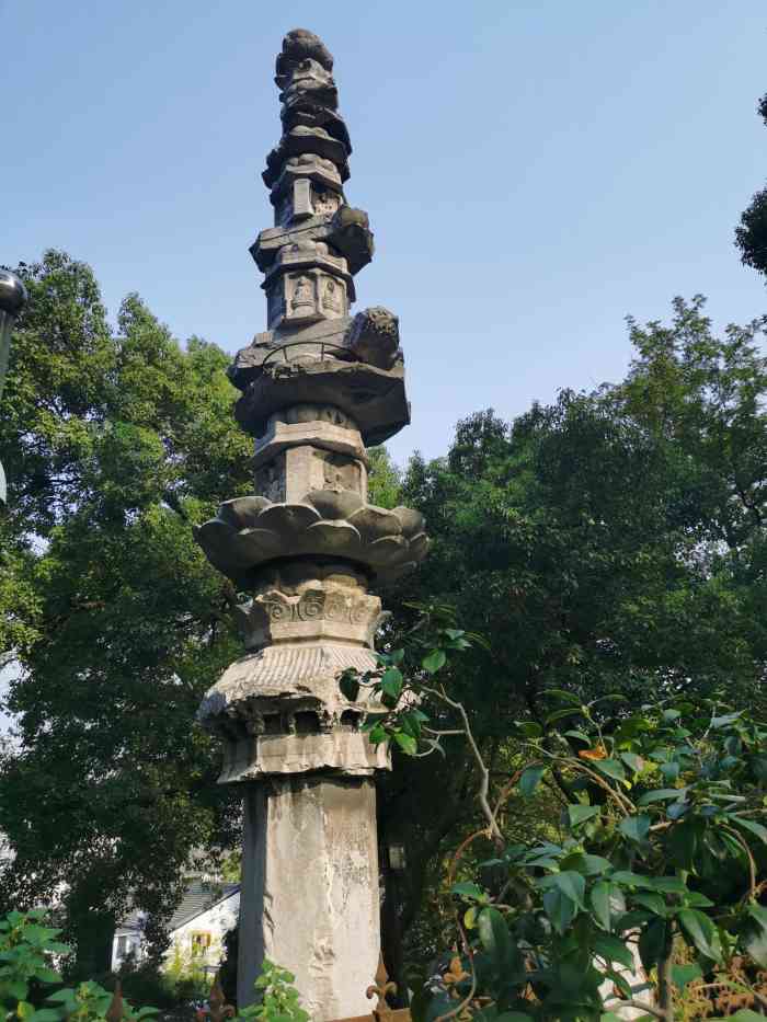 梵天寺遗址建筑群-"【度娘简介】梵天寺经幢位于浙江省杭州市上.