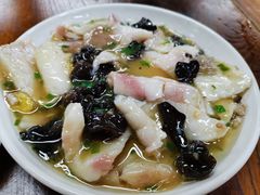 糟溜鱼片-吾介小籠館