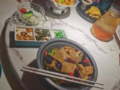 -荷塘秋月·本帮江浙菜(国权路店)