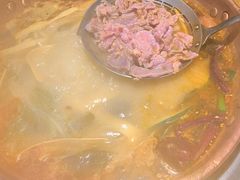 -洱火云南酸菜牛肉火锅(石景山当代商城店)
