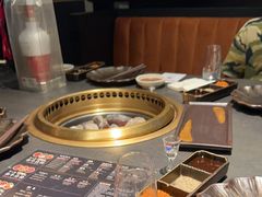 -铭牛烧肉·和牛海鲜自助(高新月牙湖店)