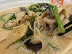 单人麻辣烫-张亮麻辣烫(上海天津路店)