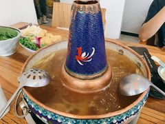 -毛辣果·贵州红酸汤牛肉火锅(西单店)