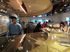 -横琴湾畔餐厅(长隆海洋王国白鲸剧场店)