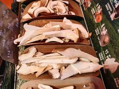 -芸山季·云南山珍菌火锅(人民广场来福士店)