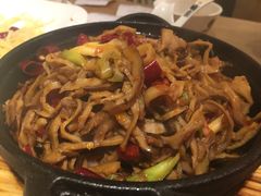 腊肉烟笋钵-确喜美味小厨(西单商场兰州店)