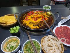 -俏媳妇火锅(宽窄巷子店)