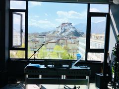 -平措康桑·和牛自助观景餐厅(布达拉宫店)