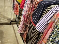 -观澜湖新城运动奥莱区