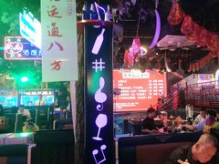 -路边边.炒菜烧烤.音乐餐厅(良乡长虹店)