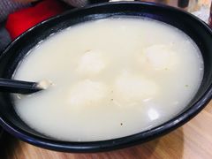 -小杨生煎(金山百联购物中心3楼店)
