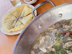 -大众跷脚牛肉馆·非遗传承单位(峨眉山店)