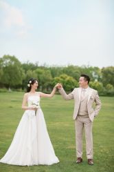 -雪中彩影婚纱摄影·微光艺术中心