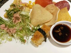 -亮马河饭店翠雅咖啡厅