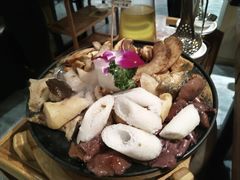 -一朵菌·野生菌探索家火锅(南亚店)