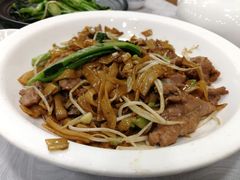 干炒牛河-粤·向群饭店(龙津东路总店)
