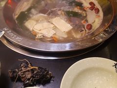 -大龙辣火锅·龙虾·烧烤(湖滨新天地店)