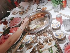 -大龙燚火锅(天安云谷店)