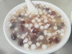 -芳婆糕团店(王府大街店)