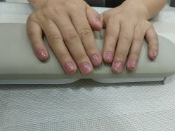 -雅诗迪·美甲美睫纹绣养生美容院
