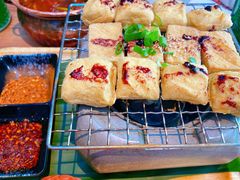 烘烤建水豆腐-雀舞云南菜(乐客城店)