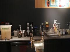 -星巴克(西藏路店)