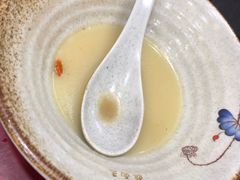 牛肉汤-金杨拉面王小吃面馆·牛三宝面·红烧牛肉粉
