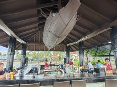 -Sunset Bar(丹绒亚路香格里拉店)