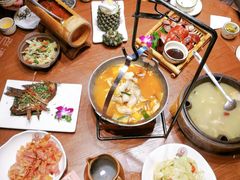 -老滇山寨•云南特色菜•地方菜•民族风情歌舞表演(金碧店)