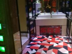 -乐翻天量贩式KTV(淞发路店)
