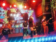 -Famous肥猫墨西哥音乐餐吧(五棵松华熙LIVE店)