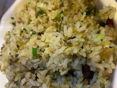 -凤凰路何眼镜香辣蟹(花果园店)