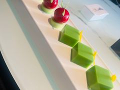 -江上荟·创意中国菜(绿地缤纷城店)