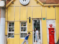 门面-W CAFE(甜爱路店)