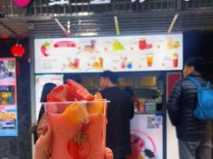 门面-十二中草莓冰·红豆沙冰屋(十二中店)