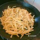 妈妈做的土豆饼，真是百吃不厌