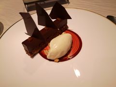 -迪拜帆船酒店海底餐厅