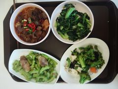 -同济大学本部学苑饮食广场