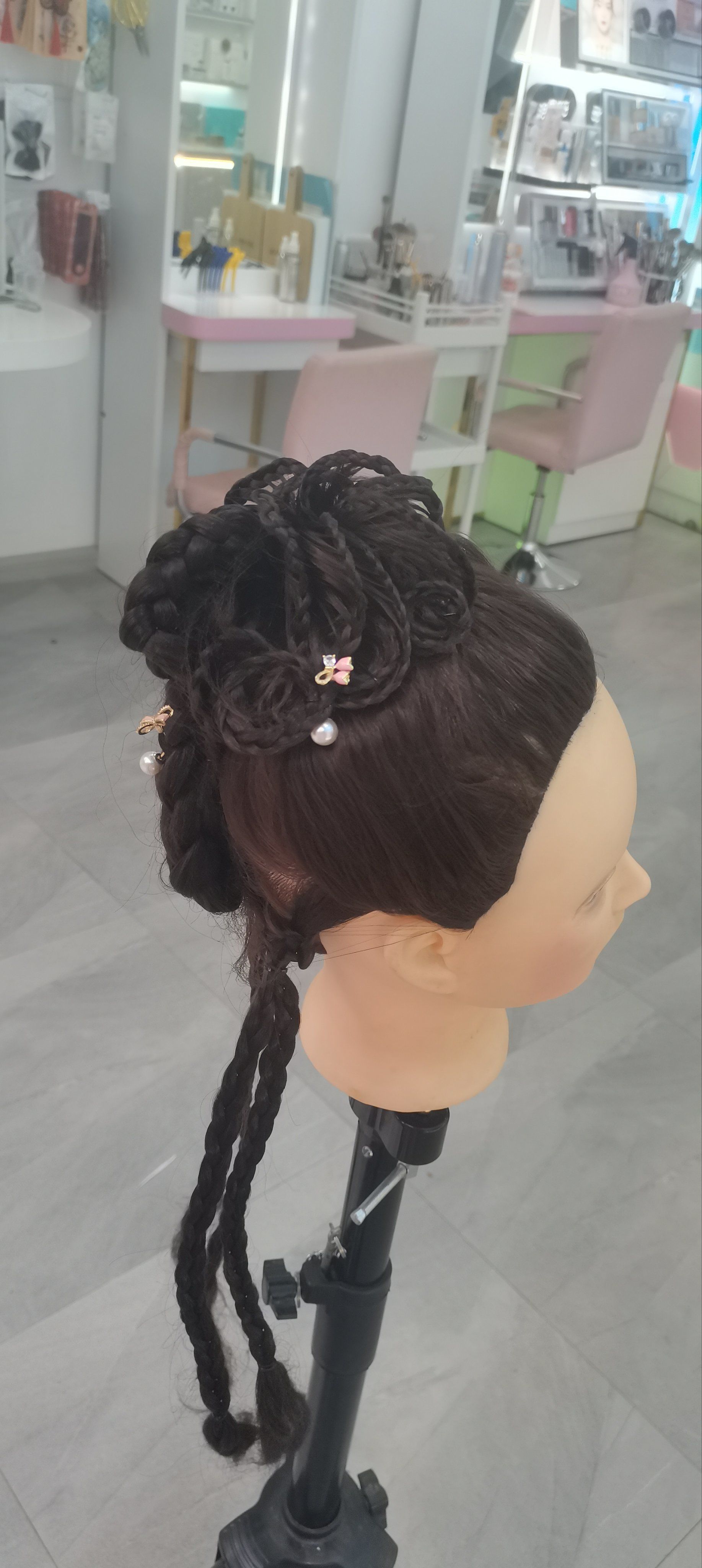 流行美盘发#新娘装 #化妆 #日常编发