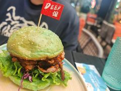 -DEEP·美式餐吧(五棵松华熙LIVE店)