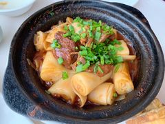 煲仔牛腩猪肠粉-黄埔华苑酒家(黄埔总店)