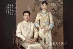 -乐派诗婚纱摄影