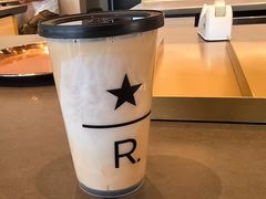 -星巴克臻选(上海合生汇1F店)