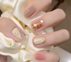 -ZX·美睫设计师汇聚店