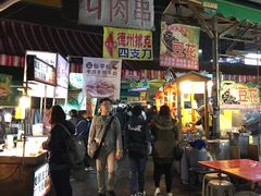 -六合夜市