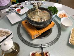 -墨脱石锅椰子鸡•香草鸭•东山羊(大东海店)