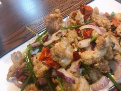 -虾弄弄海派小龙虾·牛羊蝎子火锅