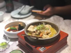 石锅手掰海鲜老豆腐-望湘园·小雅(德基店)