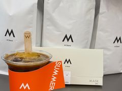 -M Stand(上海人民广场来福士店)